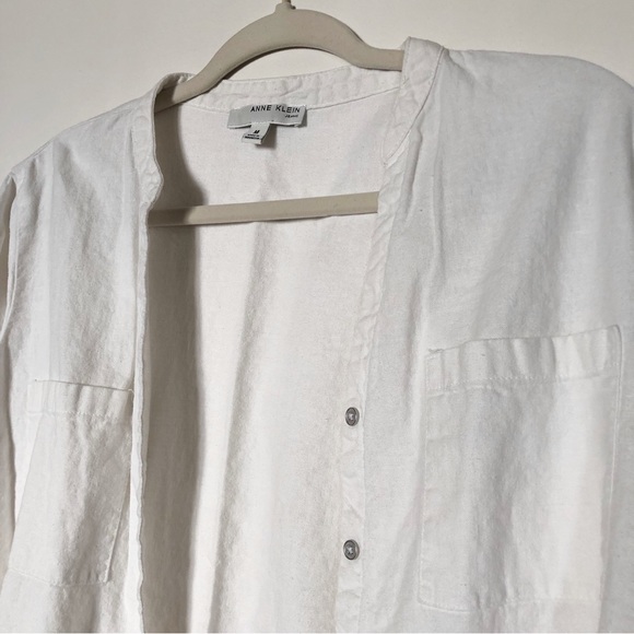 🍒3/$25 Anne Klein white button up - Picture 2 of 4